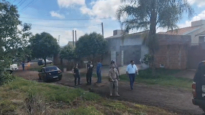 Reconstitui&ccedil;&atilde;o de duplo homic&iacute;dio fecha rua, mobiliza acusados e advogados 