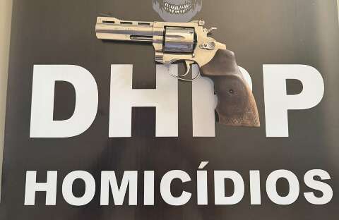 Homem que atirou 5 vezes em motociclista se apresenta, confessa e &eacute; liberado