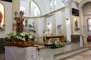 Fi&eacute;is chegam cedo para celebrar o Dia de S&atilde;o Jos&eacute; em Campo Grande  