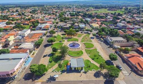 Justi&ccedil;a manda prefeitura demitir tempor&aacute;rios e fazer concurso em Bataguassu