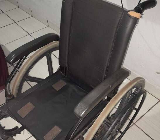 Cadeirante relata dor e press&atilde;o ap&oacute;s prefeitura negar falha no transporte