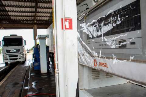 Governo publica teto para subs&iacute;dio do diesel e limita margem de reajuste