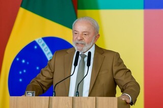 Lula deve chegar às 16h para sessão especial da COP15 no domingo Lula deve chegar às 16h para sessão especial da COP15 no domingo