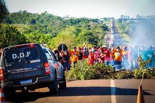 Sem-terra querem aproveitar COP15 para cobrar reforma agr&aacute;ria a Lula