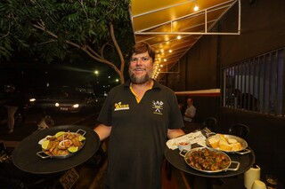 Nada de frescura, Bar do Nino serve por&ccedil;&atilde;o de l&iacute;ngua a f&iacute;gado com jil&oacute;