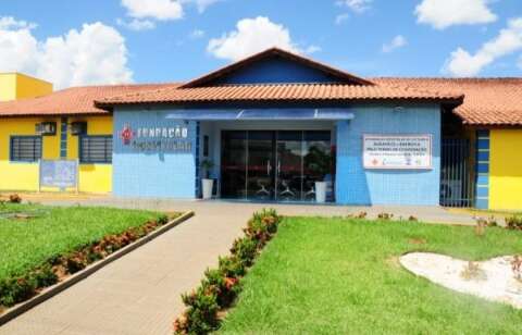 Jovem &eacute; baleado ao tentar defender mulher durante agress&atilde;o