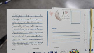 Estudantes de MS trocam cart&otilde;es-postais com delegados internacionais da COP15