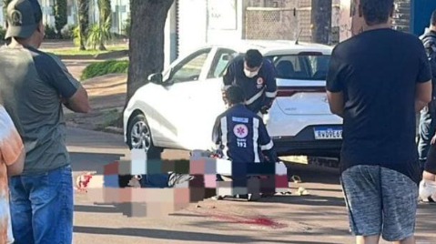 M&atilde;e e filho morrem em grave acidente entre moto e caminh&atilde;o