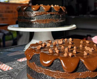 Eduarda recome&ccedil;ou vendendo bolos ap&oacute;s exaust&atilde;o por trabalhar demais