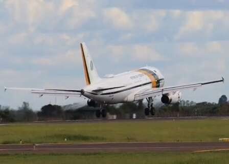 Lula desembarca na Capital para confer&ecirc;ncia internacional 