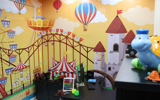 Crian&ccedil;a de 5 anos relata abuso em escola municipal e pol&iacute;cia investiga caso