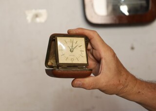 Ronaldo era faxineiro em relojoaria at&eacute; virar dono e cuidar do tempo