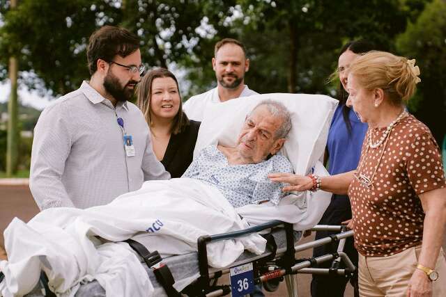 Em cuidado paliativo, desejo de Kalil foi sair do hospital e ver o parque