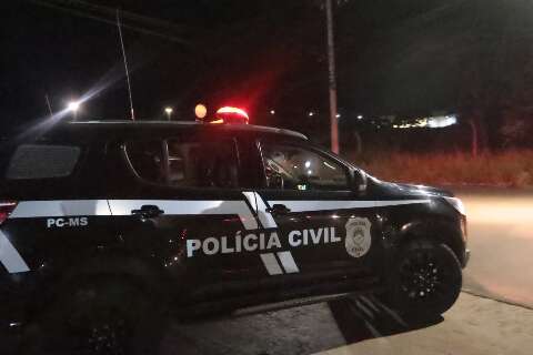 Alcides Bernal deixa delegacia cinco horas ap&oacute;s morte de fiscal