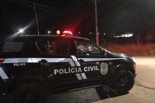 Alcides Bernal deixa delegacia cinco horas ap&oacute;s morte de fiscal