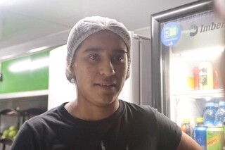 Ambulantes temem perda de renda e aguardam reuni&atilde;o com prefeitura