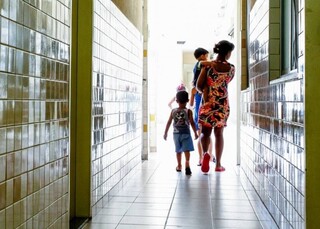 Projeto quer inverter l&oacute;gica da viol&ecirc;ncia e tirar agressor de casa, n&atilde;o a v&iacute;tima