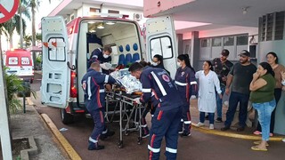 Adolescente perde perna e tem outra esmagada ap&oacute;s acidente rural