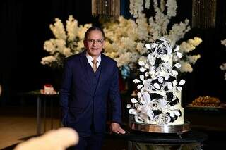 Jefferson de Almeida celebra 60 anos em noite elegante