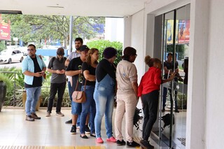 Servidores lotam C&acirc;mara contra privatiza&ccedil;&atilde;o de unidades de sa&uacute;de na Capital