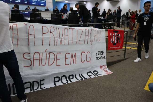 Servidores lotam C&acirc;mara contra privatiza&ccedil;&atilde;o de unidades de sa&uacute;de na Capital
