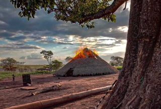 Dossiê aponta ataques a rezadores e expulsão de indígena em MS Dossiê aponta ataques a rezadores e expulsão de indígena em MS