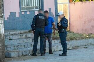 Motorista &eacute; levado para depor ap&oacute;s acidente com &ocirc;nibus que matou motociclista 