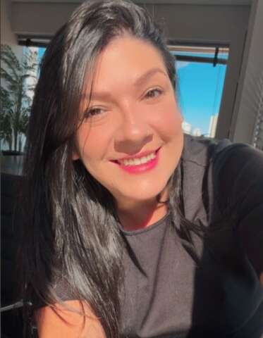 &ldquo;O sangue est&aacute; nas m&atilde;os de quem furou o sinal&rdquo;, diz irm&atilde; de motociclista morta