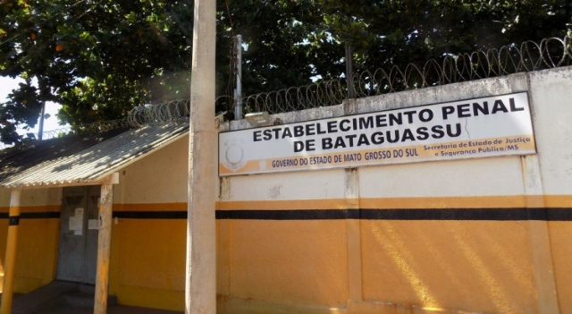 Pres&iacute;dio de Bataguassu opera com tr&ecirc;s agentes para 140 presos, denuncia servidor