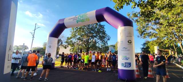 "Trein&atilde;o" re&uacute;ne servidores e p&uacute;blico no lan&ccedil;amento da Corrida dos Poderes