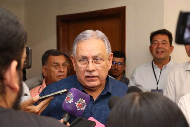 Novo dono da bola quer parcelar d&iacute;vida em suaves presta&ccedil;&otilde;es