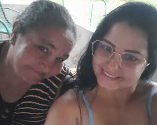 &ldquo;Ela era nosso porto seguro&rdquo;, dizem filhas de v&iacute;tima de feminic&iacute;dio