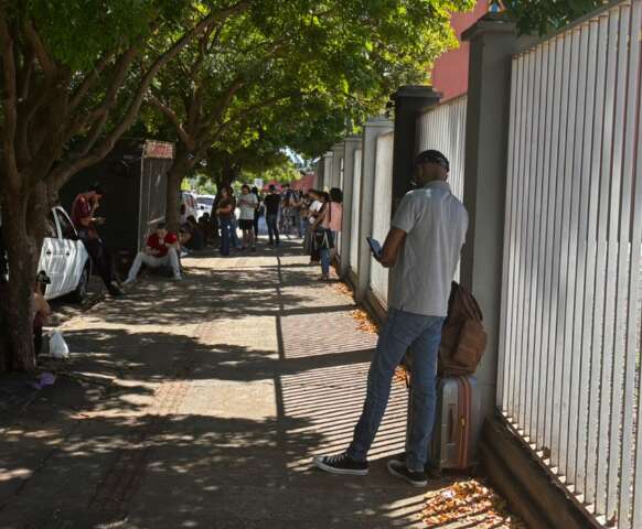 Entre sonho e cansa&ccedil;o, candidatos viajam at&eacute; 1,5 mil km para prova da Alems