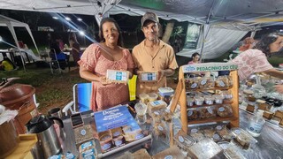 Com 11 vacas, produtora transforma leite em doces que cruzam o país Com 11 vacas, produtora transforma leite em doces que cruzam o país