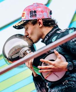 Antonelli vence no Jap&atilde;o ap&oacute;s safety car e assume lideran&ccedil;a da F&oacute;rmula 1