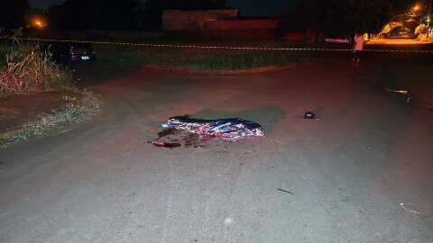 Briga por ci&uacute;mes em festa termina com homem morto a facadas