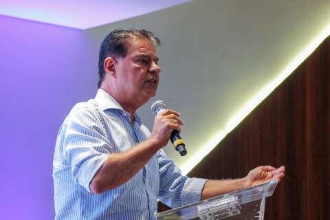 Senador relembra Refis lotado e diz que ousadia ajuda a fechar as contas