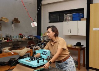 Casal de empres&aacute;rias divide neg&oacute;cios, fam&iacute;lia e paix&atilde;o por motos h&aacute; 23 anos