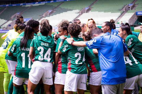 Palmeiras e Flamengo se enfrentam valendo lideran&ccedil;a do Brasileiro Feminino