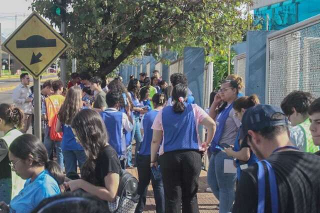 Enem agora tamb&eacute;m vai medir qualidade do ensino no Brasil