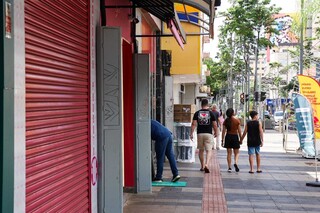 Confira o que abre e fecha neste feriad&atilde;o de Paix&atilde;o de Cristo