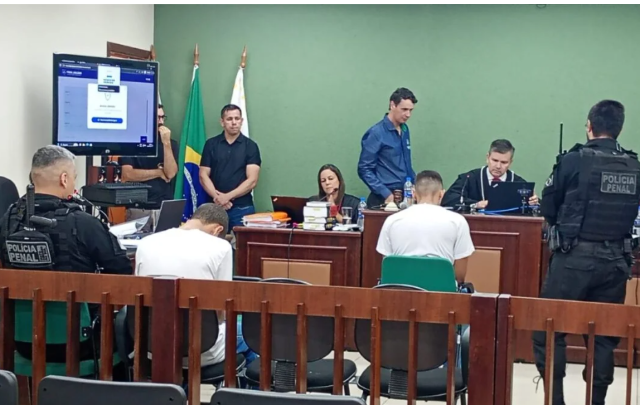 Dupla &eacute; condenada a mais de 35 anos por execu&ccedil;&atilde;o de pintor no meio da rua