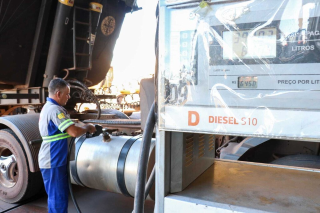 MS adere a subs&iacute;dio e diesel pode ter desconto de R$ 1,20 por litro