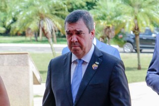 Golpistas usam nome de Riedel para atrair vítimas em grupos de investimento Golpistas usam nome de Riedel para atrair vítimas em grupos de investimento