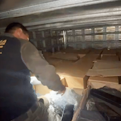 Cargas de quase 4 toneladas de maconha s&atilde;o apreendidas; suspeito fugiu pela mata