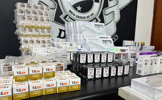 Comboio é abordado com 551 caixas de emagrecedores e anabolizantes Comboio é abordado com 551 caixas de emagrecedores e anabolizantes