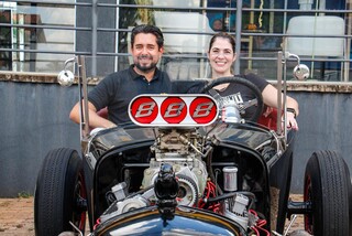 Mad Max &eacute; rel&iacute;quia de 1929 que virou xod&oacute; de fam&iacute;lia e atra&ccedil;&atilde;o nas ruas 