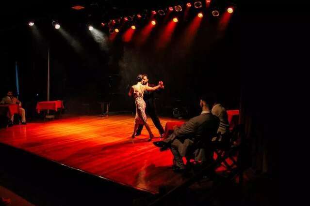 Lei garante meia-entrada para dois acompanhantes de pessoa com defici&ecirc;ncia