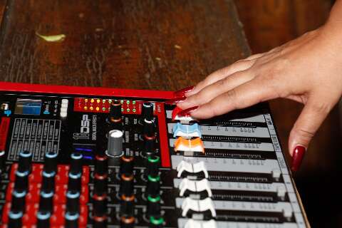 Sem orienta&ccedil;&atilde;o, bares aguardam prefeitura ap&oacute;s decis&atilde;o sobre licen&ccedil;a