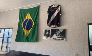 Sem quebra-pau, uma quadra separa botecos de flamenguista e vasca&iacute;no